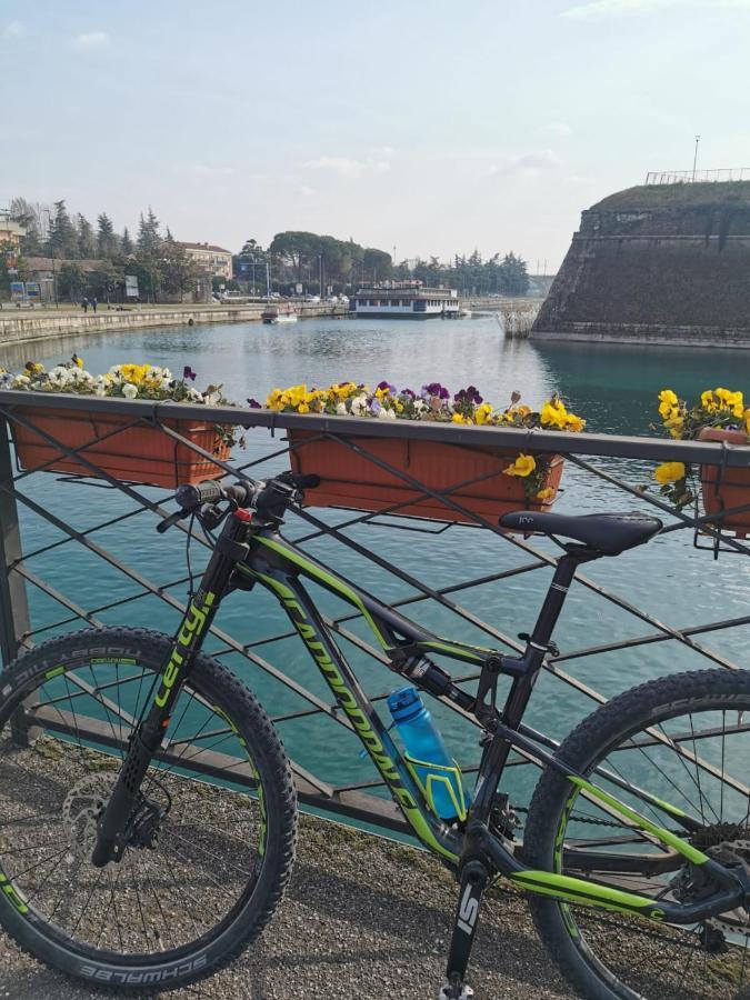 Appartamento Rosy Peschiera del Garda Buitenkant foto
